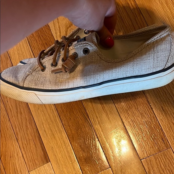 Sperry Textured Beige Sneakers with Brown Accents - Picture 3 of 8